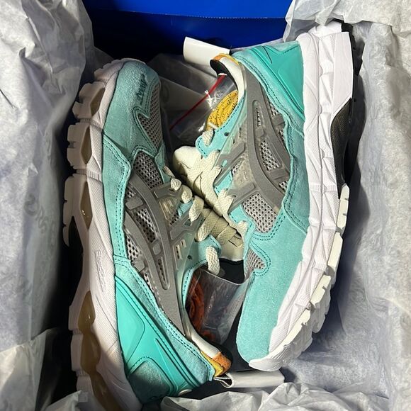 AWAKE NY x ASICS EU 37.5 NIB $355 StockX and Flight Club - Picture 3 of 5